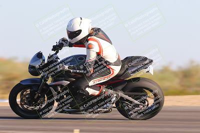 media/Nov-06-2023-Moto Forza (Mon) [[ce023d0744]]/3-Intermediate Group/Session 5 (Turn 9)/